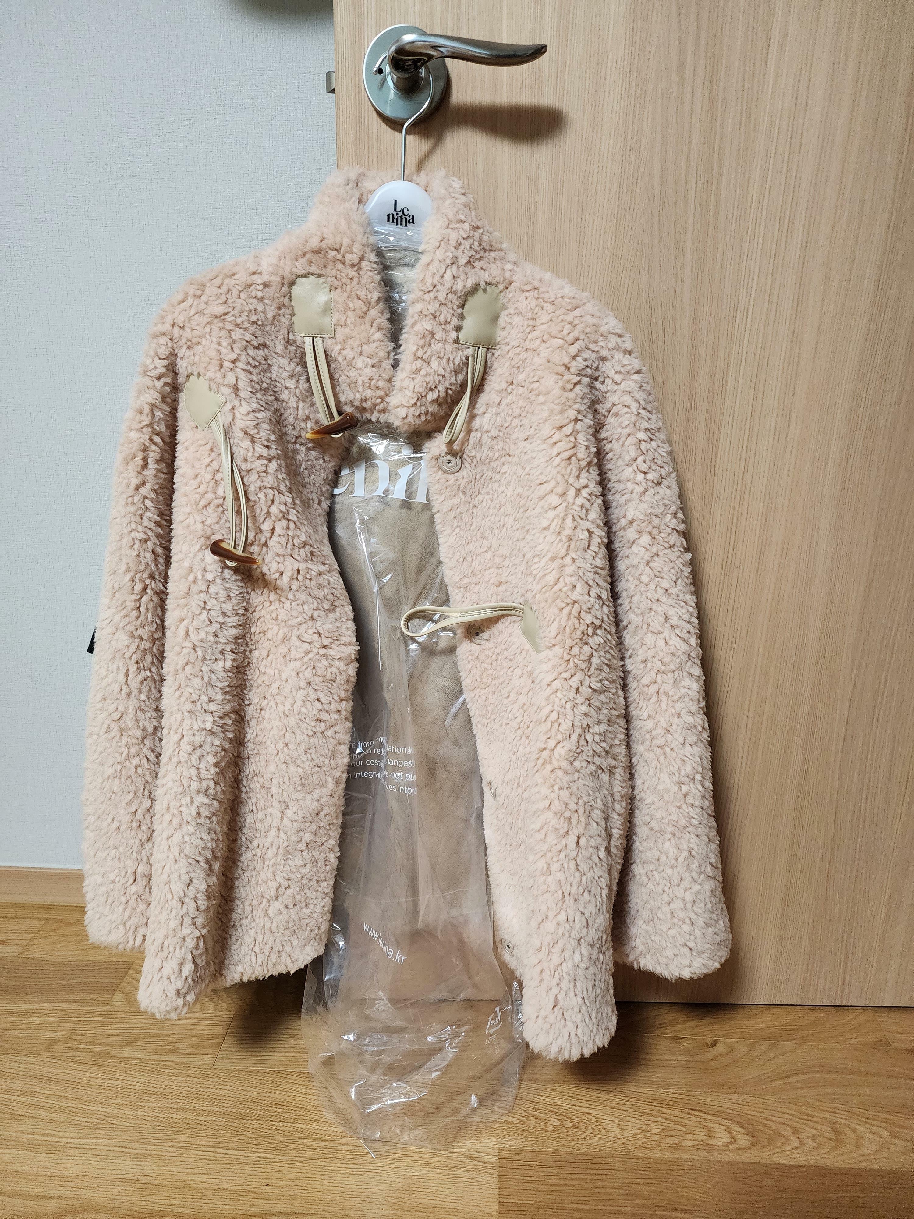 Lenina ♥ BABY BEAR wool coat/追跡付 르니나]BABY BEAR wool coat (2color)