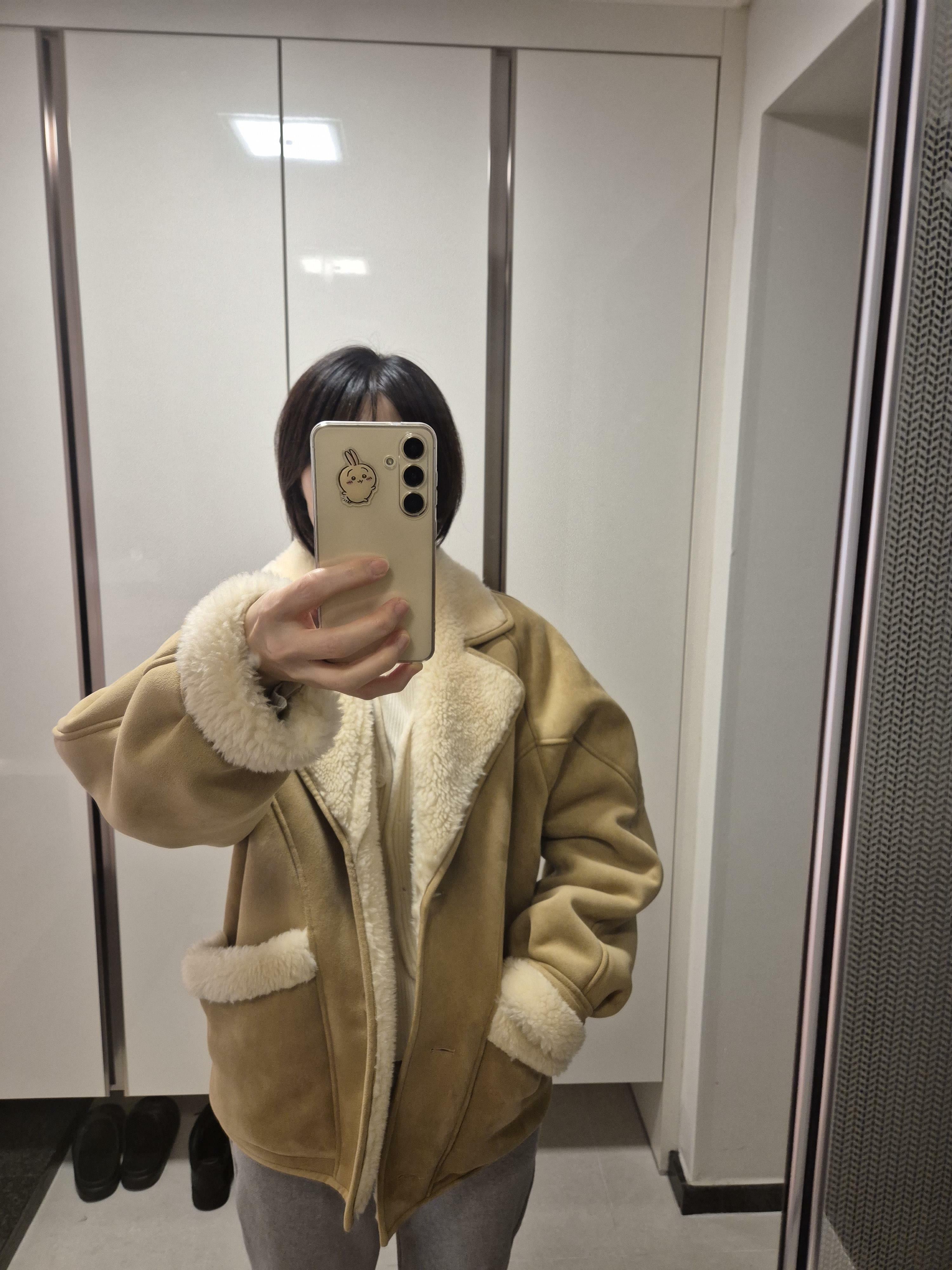 르]shearling collar mustang jacket (beige)