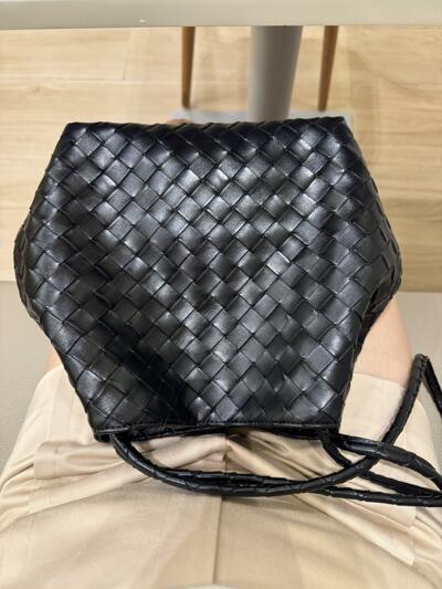 【MONOROW】JURI BAG_3colors ☆2025SS新作☆ ITEM : JURI ( 4 COLORS ) JURI BAG은 유연한 쉐입과 어떤
